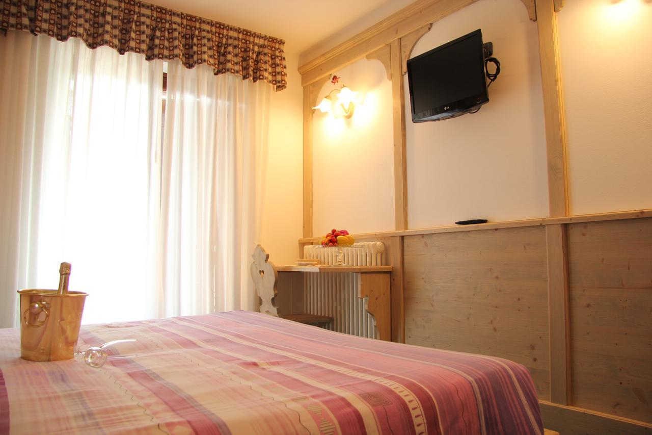 Hotel Lory Pinzolo Esterno foto