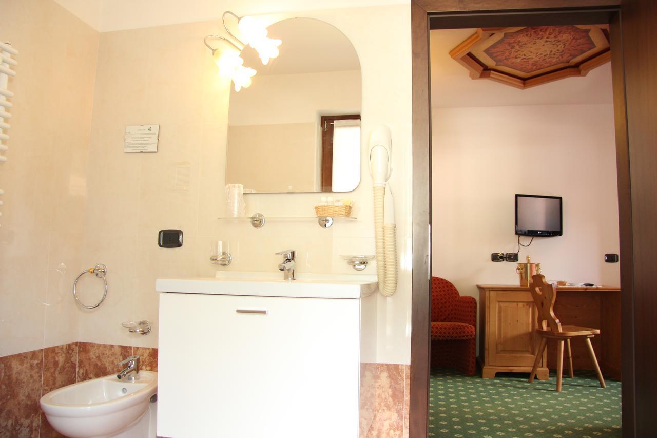 Hotel Lory Pinzolo Esterno foto