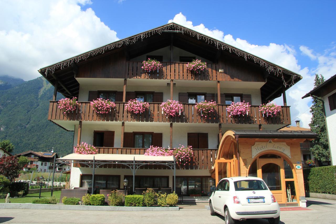 Hotel Lory Pinzolo Esterno foto